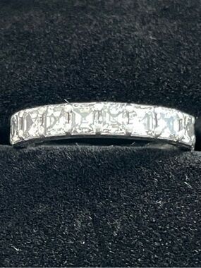 Asscher cut diamond Band in Platinum sz 6